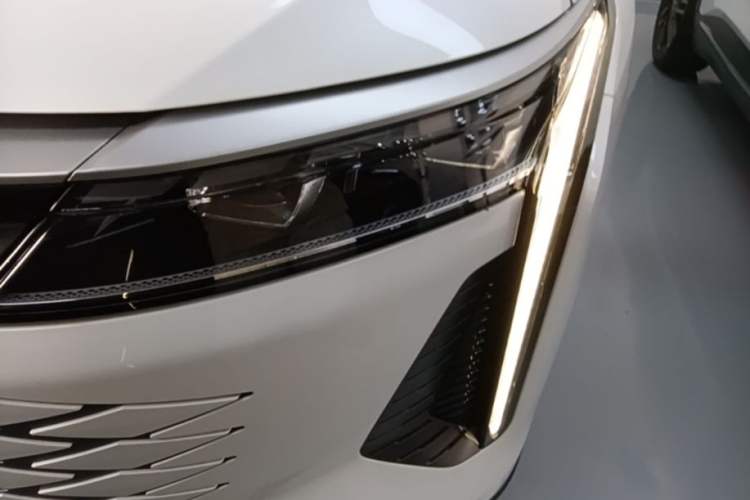Used EXEED Stellar C-DM 2024 1.5T Extended-Range Pro Left Front Headlight