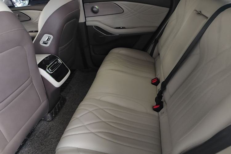 Used EXEED Stellar C-DM 2024 1.5T Long-Range Pro Left Rear Seat