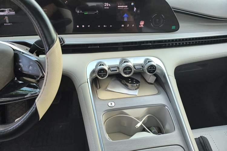 Used EXEED Stellar C-DM 2025 200 with Ultra-Long Range Pro All-Wheel Drive Audio And AC Panel
