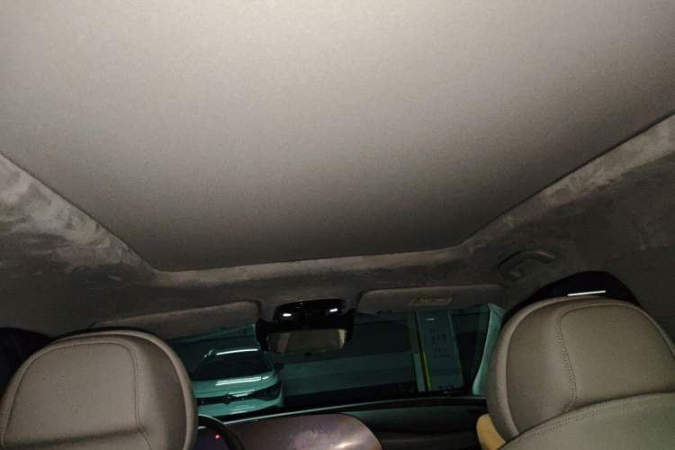Used EXEED Stellar C-DM 2025 200 with Ultra-Long Range Pro All-Wheel Drive Headliner