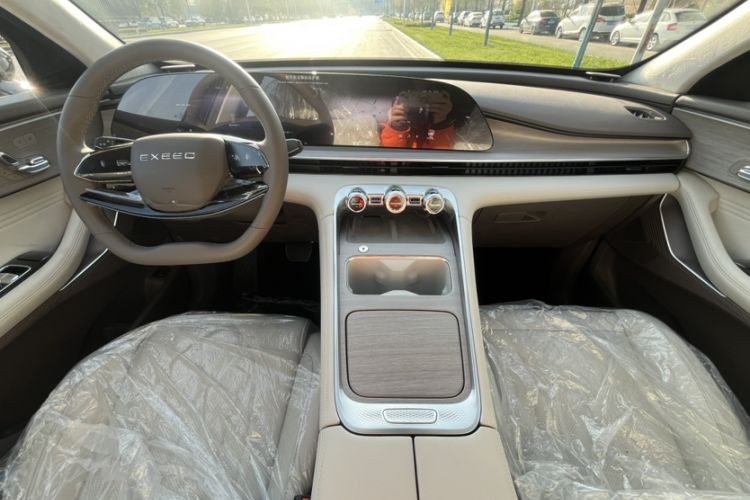 Used EXEED Stellar C-DM 2025 Beyond Edition Pro Interior 1