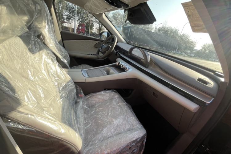 Used EXEED Stellar C-DM 2025 Beyond Edition Pro Interior 11