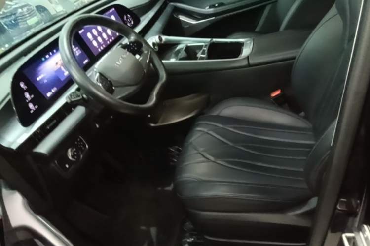 Used EXEED Stellar C-DM 2025 Beyond Edition Left Front Seat