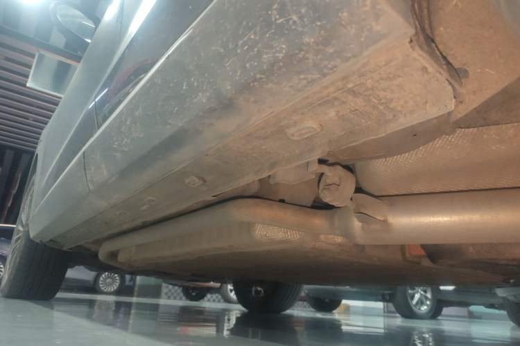 Used EXEED Stellar C-DM 2025 200 with Ultra-Long Range Pro All-Wheel Drive Left Side Sill