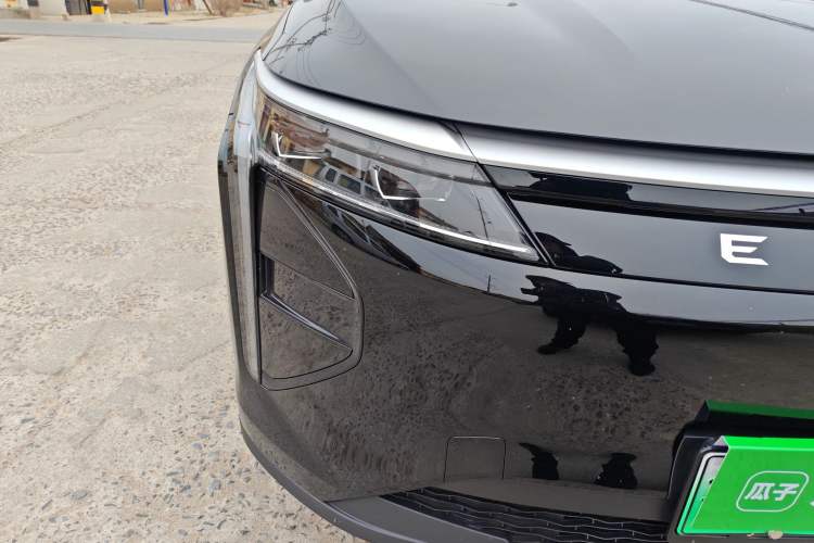 Used EXEED Stellar C-DM 2025 210 Extended-Range Pro Two-Wheel Drive Right Front Headlight