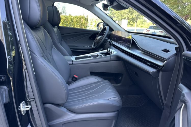 Used EXEED Stellar C-DM 2025 100 Long-Range Plus Two-Wheel Drive Right Front Seat