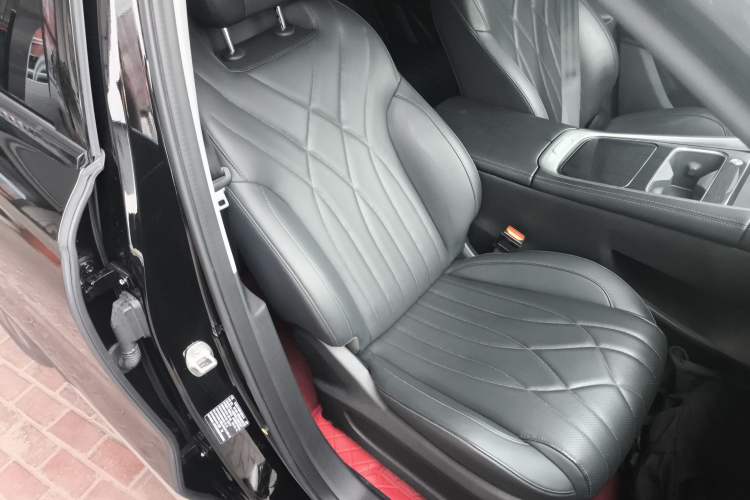 Used EXEED Stellar C-DM 2025 100 Long-Range Plus Two-Wheel Drive Right Front Seat