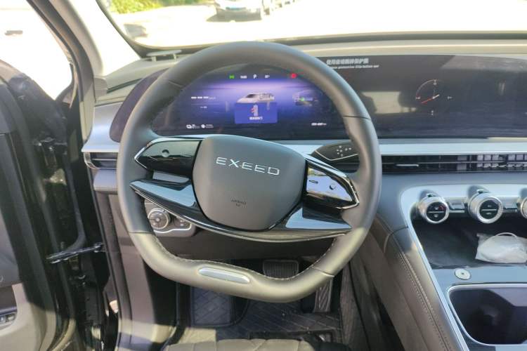 Used EXEED Stellar C-DM 2025 100 Long-Range Plus Two-Wheel Drive Steering Wheel