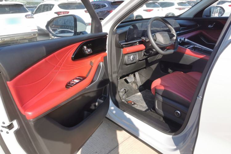 Used EXEED Stellar C-DM 2025 200 with Ultra-Long Range Pro All-Wheel Drive Driver Seat