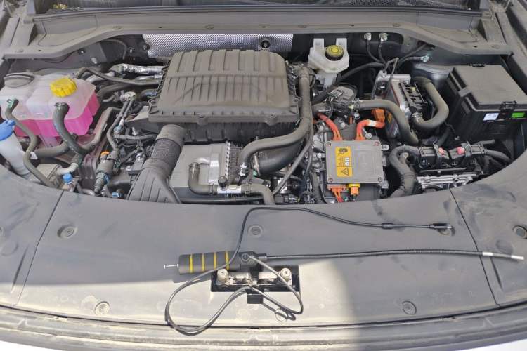 Used EXEED Stellar C-DM 2025 210 Extended-Range Pro Two-Wheel Drive Engine Bay