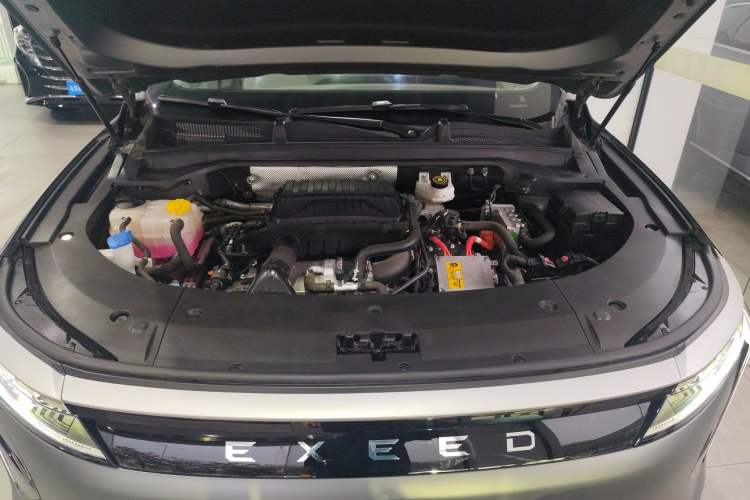 Used EXEED Stellar C-DM 2025 200 with Ultra-Long Range Pro All-Wheel Drive Engine Bay