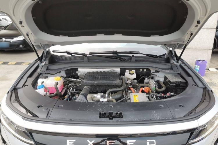 Used EXEED Stellar C-DM 2025 200 with Ultra-Long Range Pro All-Wheel Drive Engine Bay