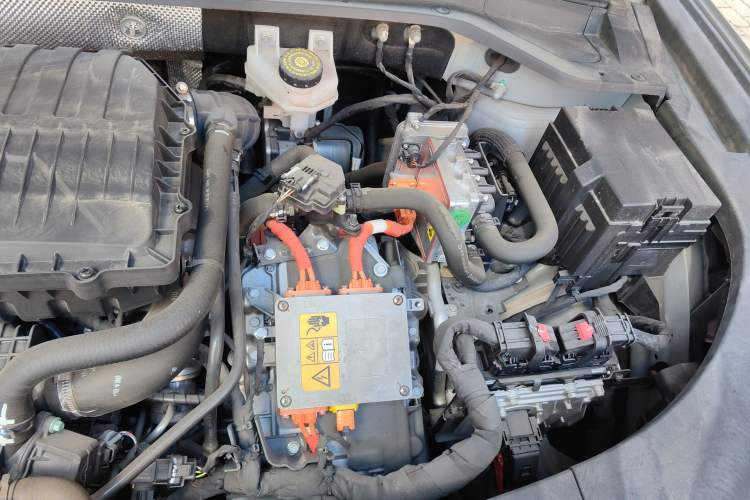 Used EXEED Stellar C-DM 2025 200 with Ultra-Long Range Pro All-Wheel Drive Engine Bay Left