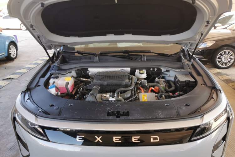 Used EXEED Stellar C-DM 2025 200 with Ultra-Long Range Pro All-Wheel Drive Engine Bay