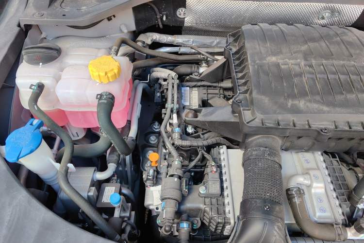 Used EXEED Stellar C-DM 2025 200 with Ultra-Long Range Pro All-Wheel Drive Engine Bay Right