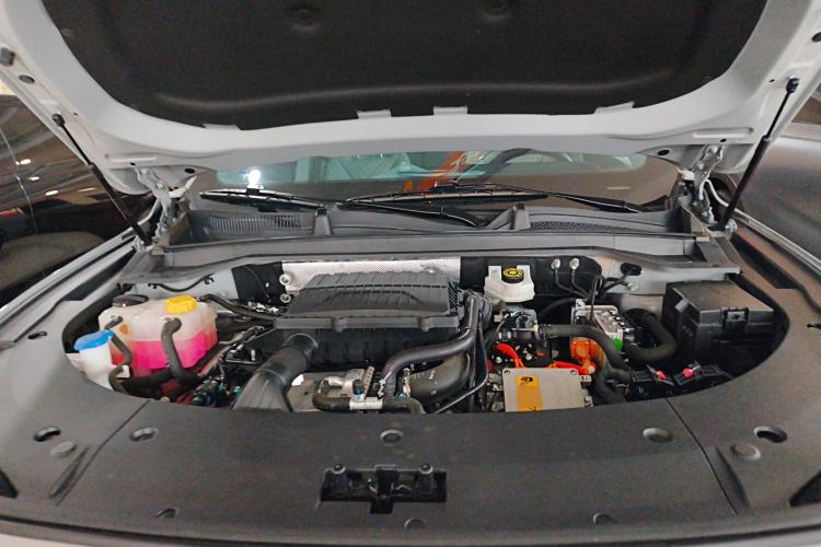 Used EXEED Stellar C-DM 2025 200 with Ultra-Long Range Max All-Wheel Drive Engine Bay