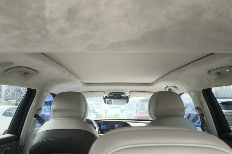 Used EXEED Stellar C-DM 2025 200 with Ultra-Long Range Max All-Wheel Drive Headliner