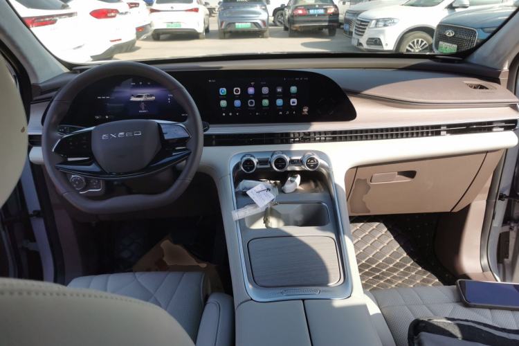 Used EXEED Stellar C-DM 2025 100 Long-Range Pro Two-Wheel Drive Interior 2