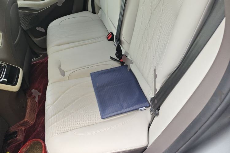 Used EXEED Stellar C-DM 2025 210 Extended-Range Pro Two-Wheel Drive Interior 4