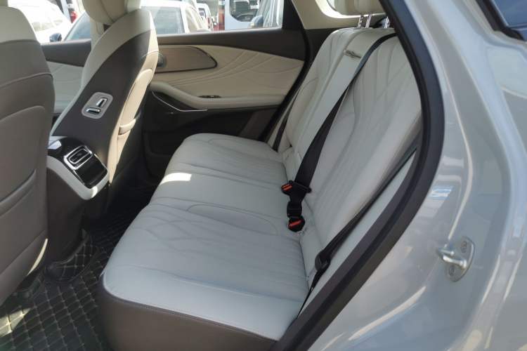 Used EXEED Stellar C-DM 2025 100 Long-Range Pro Two-Wheel Drive Interior 4