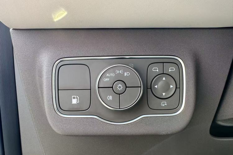Used EXEED Stellar C-DM 2025 200 with Ultra-Long Range Pro All-Wheel Drive Interior 6