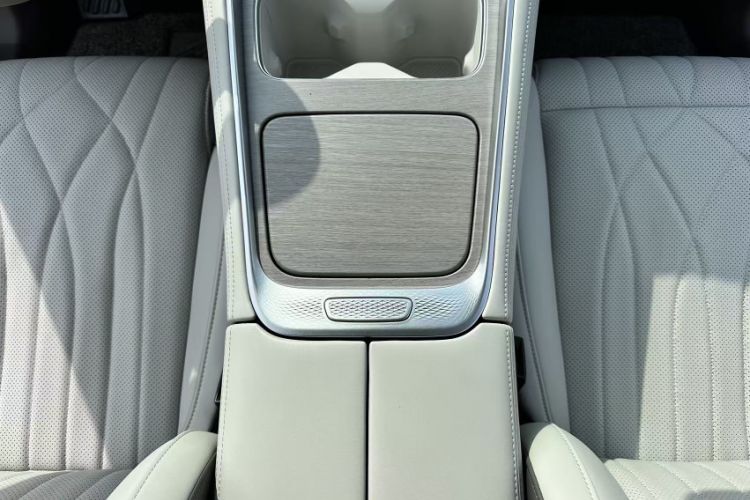 Used EXEED Stellar C-DM 2025 200 with Ultra-Long Range Pro All-Wheel Drive Interior 8