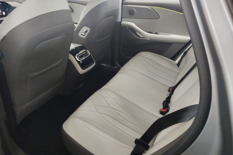 Used EXEED Stellar C-DM 2025 200 with Ultra-Long Range Pro All-Wheel Drive Left Rear Seat