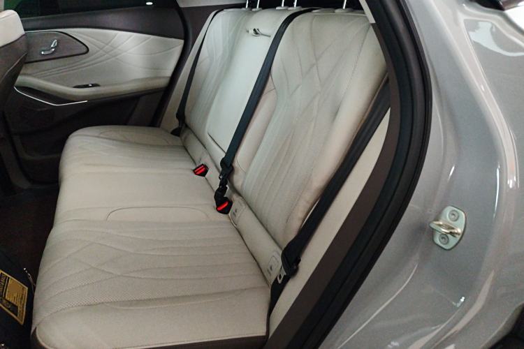 Used EXEED Stellar C-DM 2025 200 with Ultra-Long Range Max All-Wheel Drive Left Rear Seat