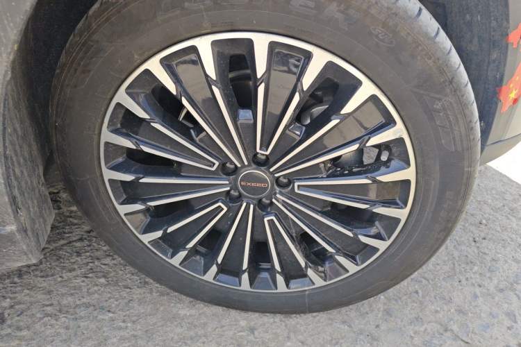 Used EXEED Stellar C-DM 2025 210 Extended-Range Pro Two-Wheel Drive Right Front Wheel Hub
