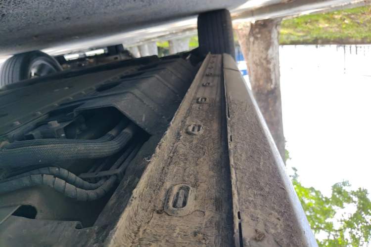 Used EXEED Stellar C-DM 2025 100 Long-Range Pro Two-Wheel Drive Right Side Sill