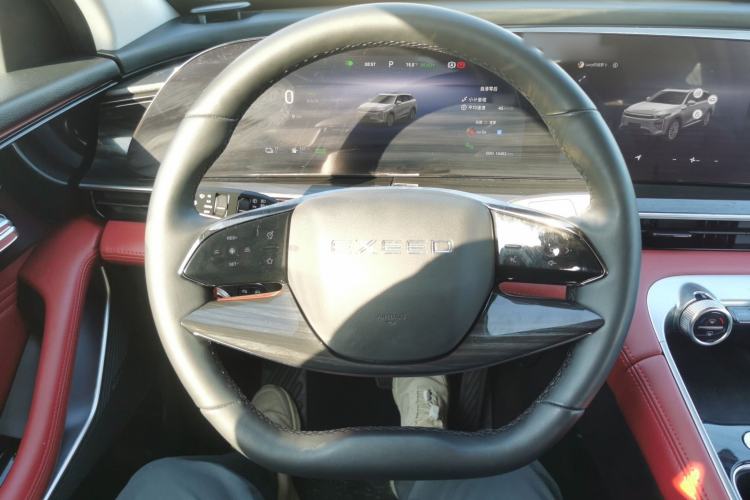 Used EXEED Stellar C-DM 2025 200 with Ultra-Long Range Pro All-Wheel Drive Steering Wheel