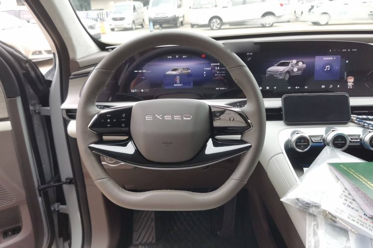 Used EXEED Stellar C-DM 2025 200 with Ultra-Long Range Pro All-Wheel Drive Steering Wheel