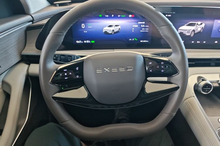 Used EXEED Stellar C-DM 2025 200 with Ultra-Long Range Pro All-Wheel Drive Steering Wheel