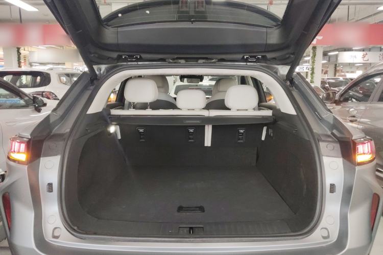 Used EXEED Stellar C-DM 2025 200 with Ultra-Long Range Pro All-Wheel Drive Trunk