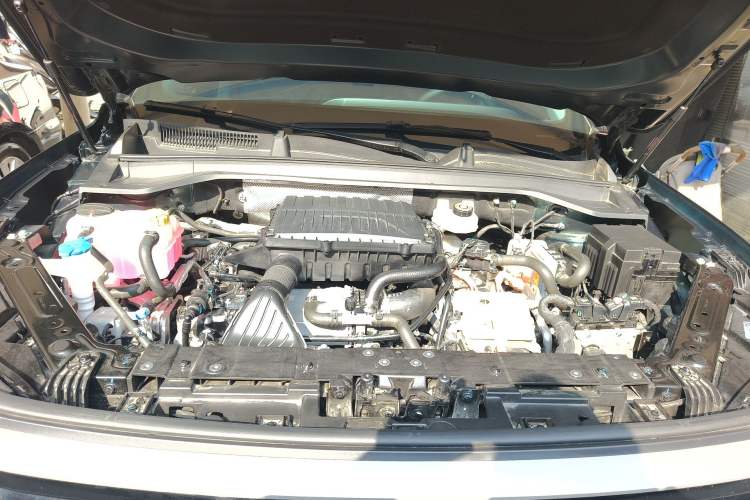 Used EXEED Stellar C-DM 2025 100 Long-Range Plus Two-Wheel Drive Engine Bay