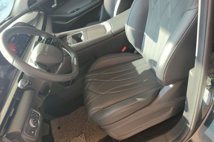 Used EXEED Stellar C-DM 2025 100 Long-Range Plus Two-Wheel Drive Left Front Seat