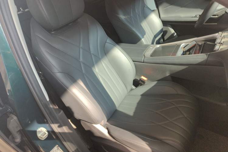 Used EXEED Stellar C-DM 2025 100 Long-Range Plus Two-Wheel Drive Right Front Seat
