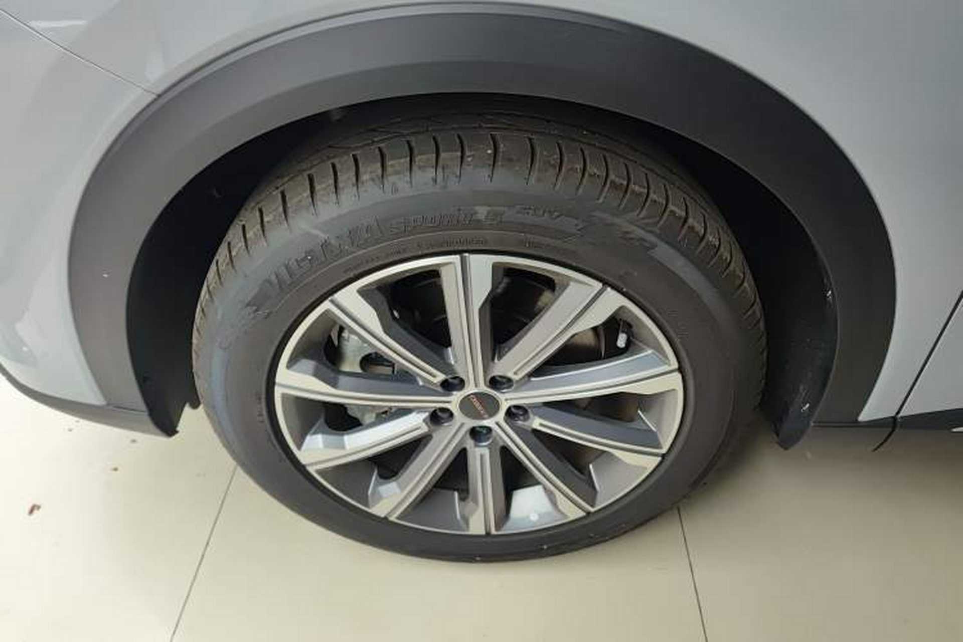 Used EXEED Stellar C-DM 2025 100 Long-Range Plus Two-Wheel Drive Exterior 4