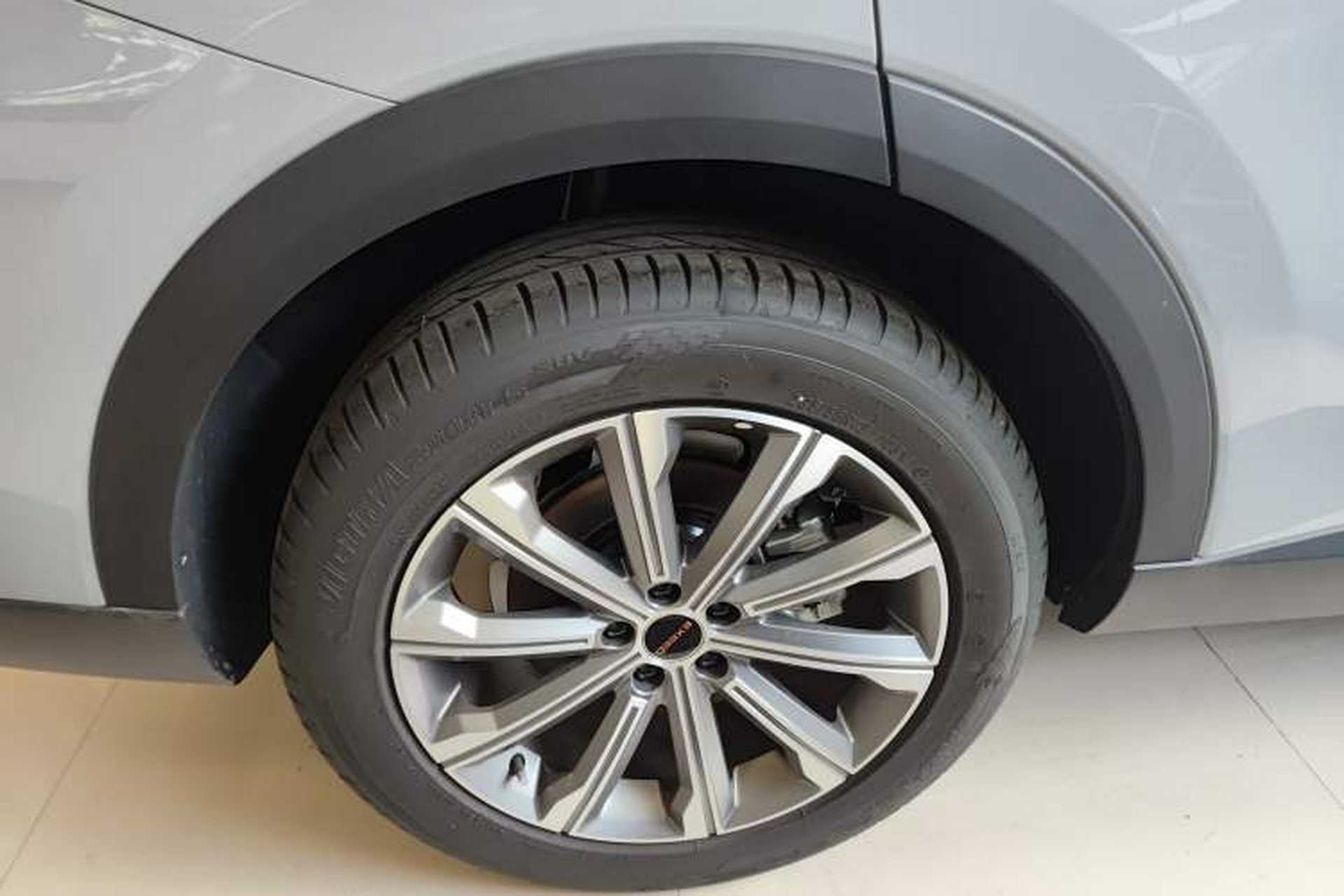 Used EXEED Stellar C-DM 2025 100 Long-Range Plus Two-Wheel Drive Exterior 5