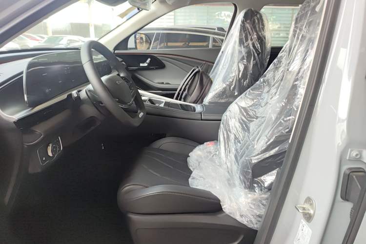 Used EXEED Stellar C-DM 2025 100 Long-Range Plus Two-Wheel Drive Left Front Seat