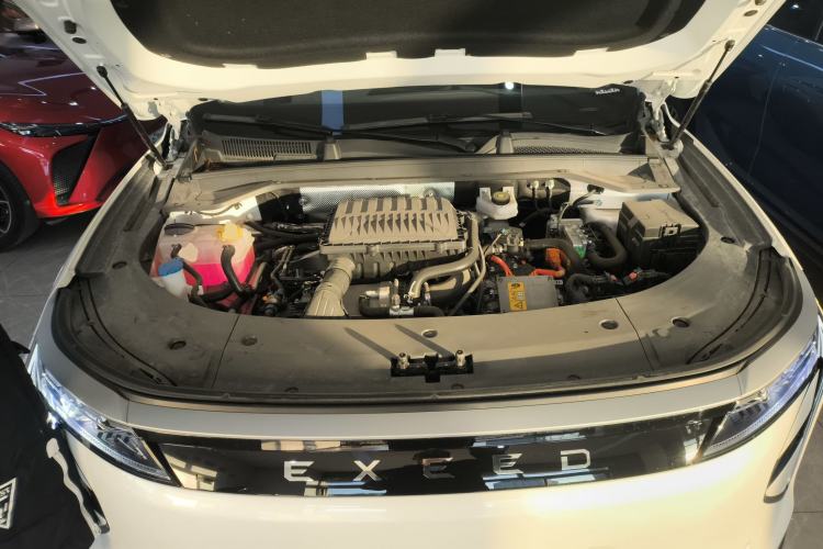 Used EXEED Stellar C-DM 2025 200 with Ultra-Long Range Pro All-Wheel Drive Engine Bay