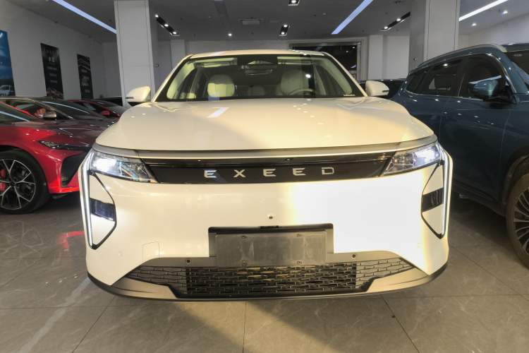 Used EXEED Stellar C-DM 2025 200 with Ultra-Long Range Pro All-Wheel Drive Front