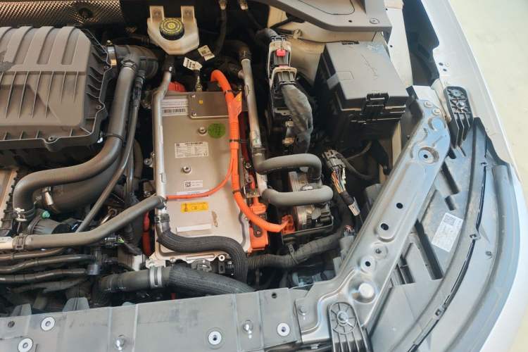 Used EXEED Stellar C-DM 2026 Global Edition 120 Long-Range Two-Wheel Drive Engine Bay Left
