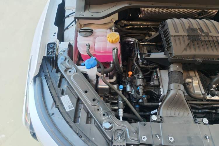 Used EXEED Stellar C-DM 2026 Global Edition 120 Long-Range Two-Wheel Drive Engine Bay Right