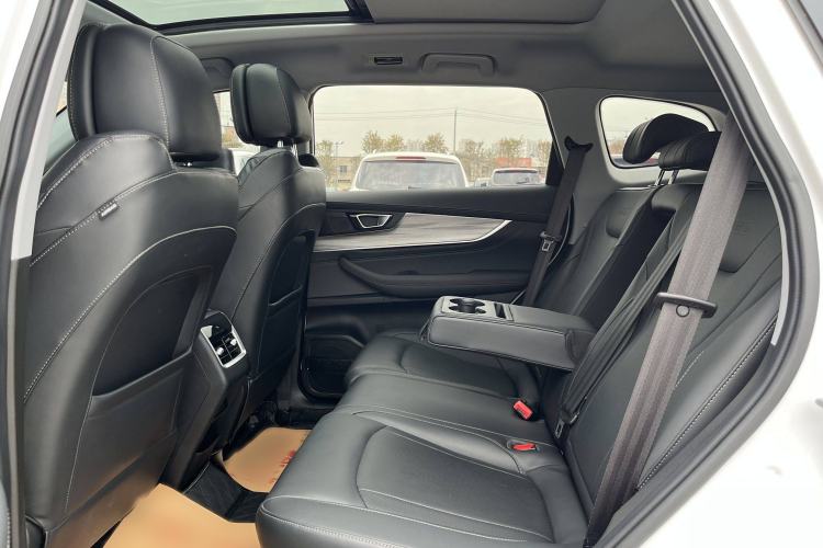 Used EXEED Tiggo 8 PLUS 2022 Kunpeng Edition 390TGDI DCT Passion Version Interior 3