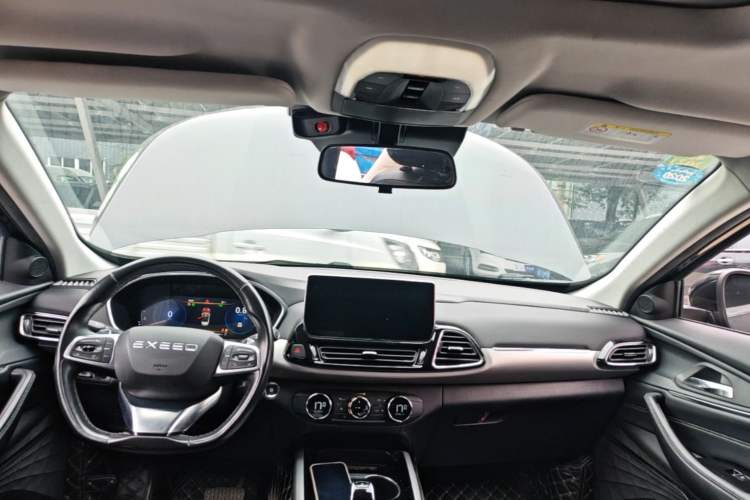 Used EXEED TX 2019 1.6T Four-Wheel Drive Platinum Edition Center Console