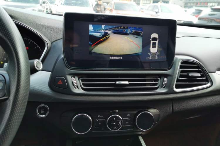 Used EXEED TX 2019 1.6T Four-Wheel Drive Platinum Edition Audio And AC Panel
