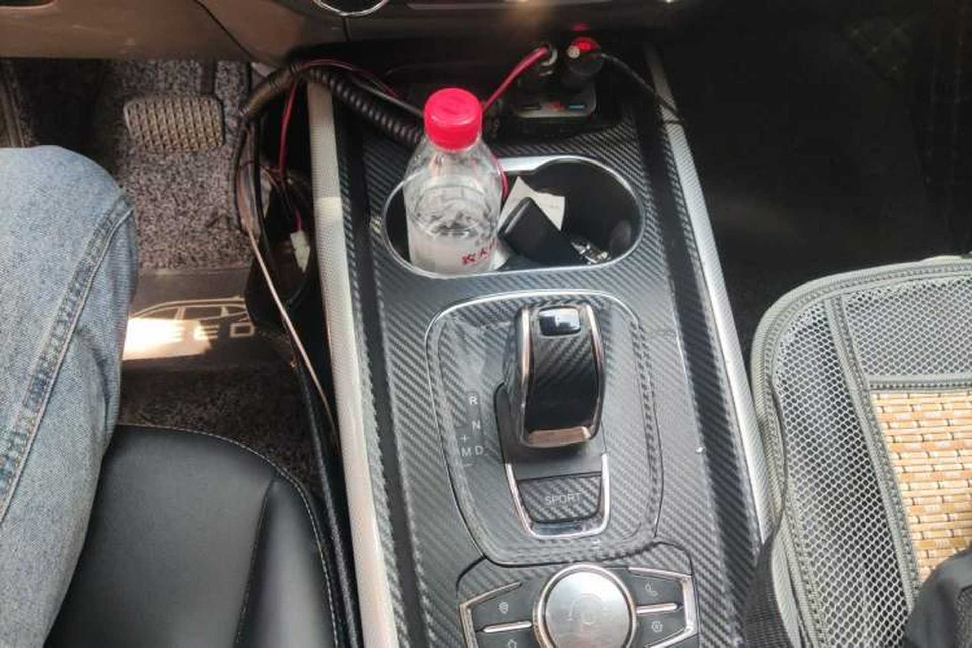 Used EXEED TX 2019 1.6T Four-Wheel Drive Platinum Edition Gear Lever