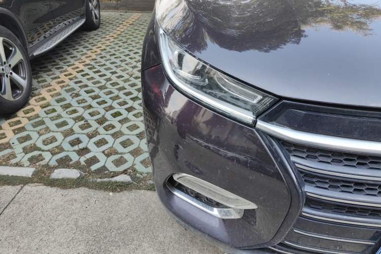 Used EXEED TX 2019 1.6T Two-Wheel-Drive Zijin Edition Right Front Headlight
