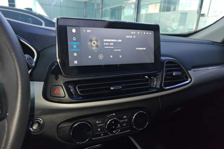 Used EXEED TX 2019 1.6T Four-Wheel Drive Platinum Edition Audio And AC Panel